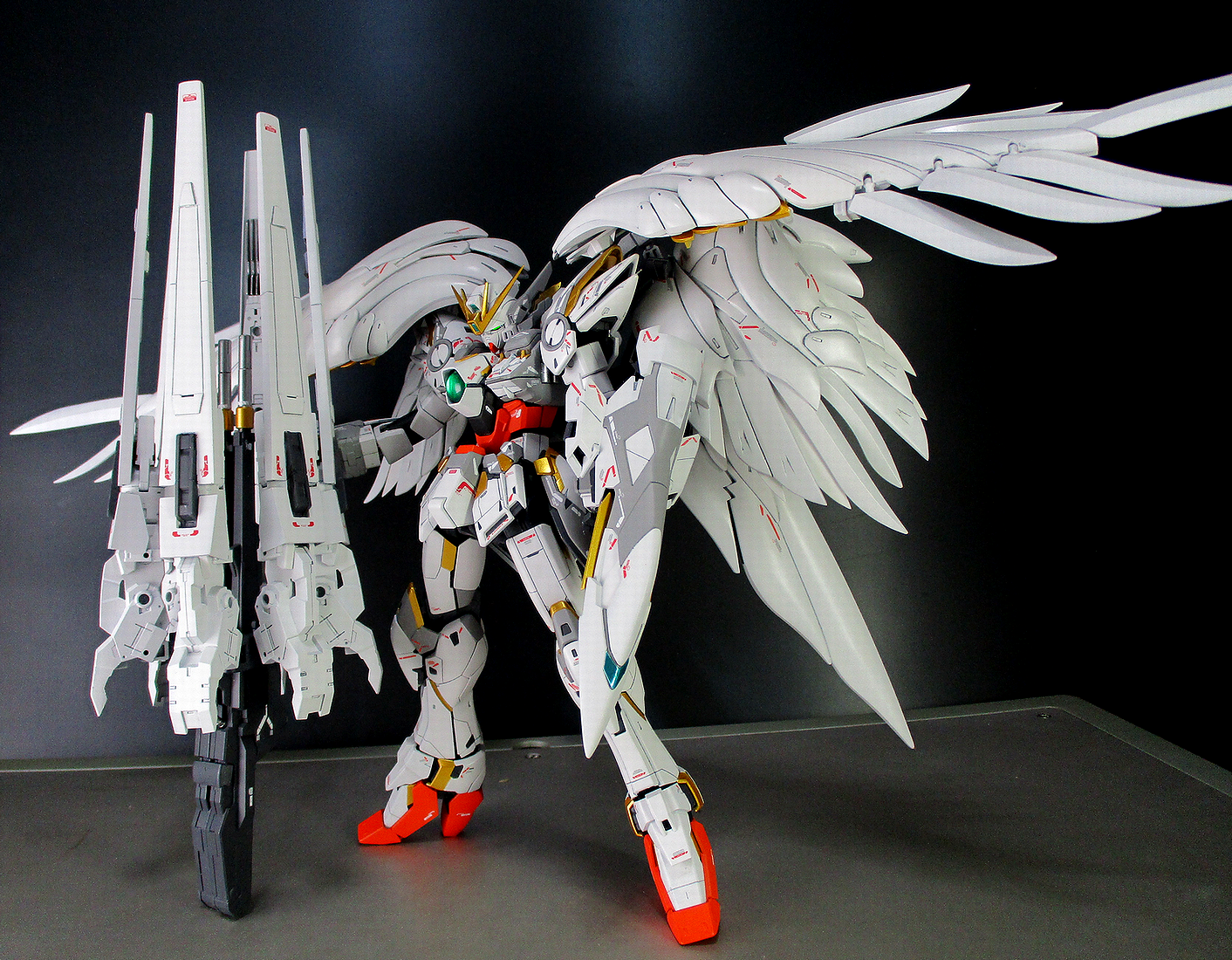 MG ウイングガンダムゼロEW Ver.ka＋セラフィムユニット ウイングガンダムゼロEW Ver.Ka (MG) (ガンプラ) - ホビーサーチ